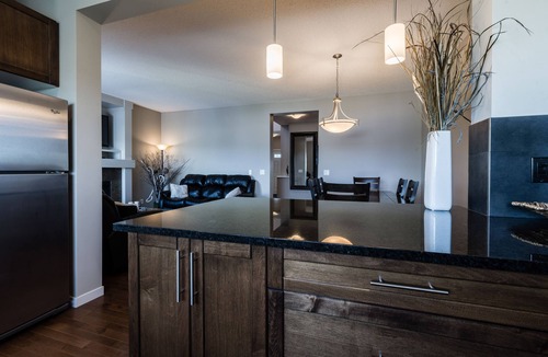 Cochrane House | Rocky View Resort.