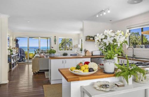 Manyana House | Rockys Beach House