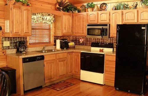 Sevierville Cabin | Rod Run Wknd Open/Mtn Sunset View/Hot Tub/Close 2 Dollywood/15 Minutes 2 GSMNP!