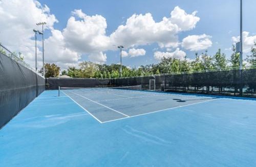 South Central Houston Apartment | Rodeo Room
