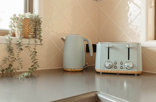 Moffat Beach House | Roderick Beach House Pet Friendly