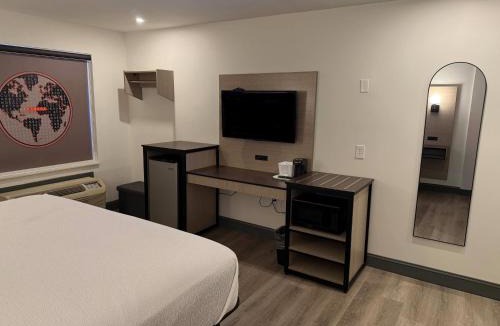 Albany Hotel | Rodeway Inn Albany South