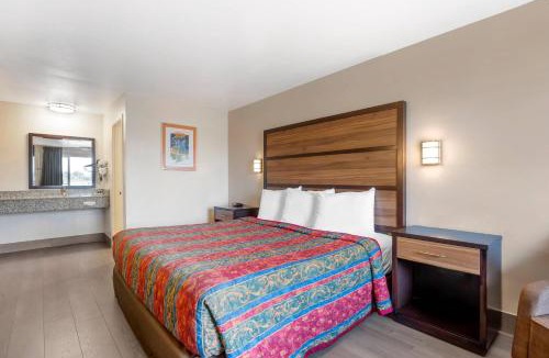 Albany Hotel | Rodeway Inn Albany