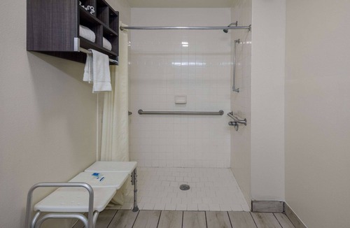 Ardmore Hotel | Rodeway Inn Ardmore I-65