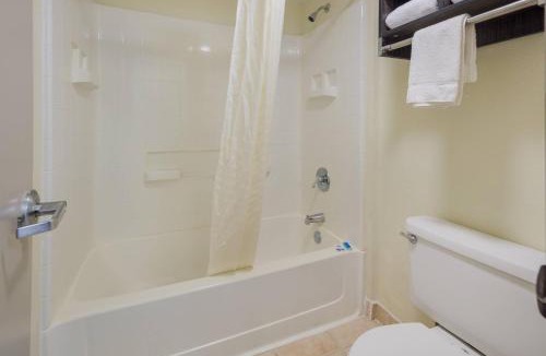 Ardmore Hotel | Rodeway Inn Ardmore I-65