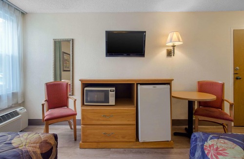 Asheville Hotel | Rodeway Inn Asheville