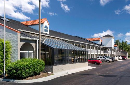 Hopewell Hotel | Rodeway Inn At Fort Lee