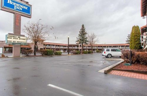Baker City Hotel | Rodeway Inn Baker City