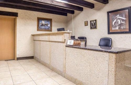 Baker City Hotel | Rodeway Inn Baker City