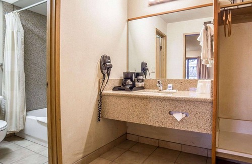 Baker City Hotel | Rodeway Inn Baker City