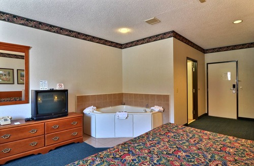 Bedford Hotel | Rodeway Inn Bedford