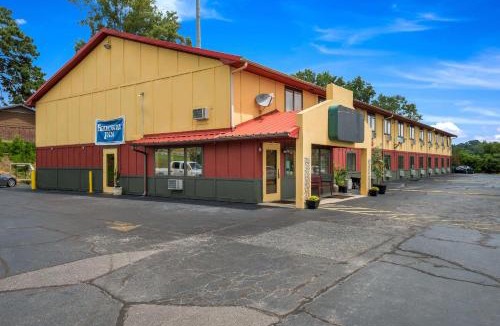 Benton Hotel | Rodeway Inn Benton