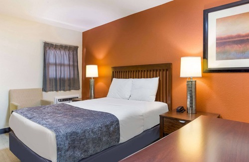 Berryville Hotel | Rodeway Inn Berryville