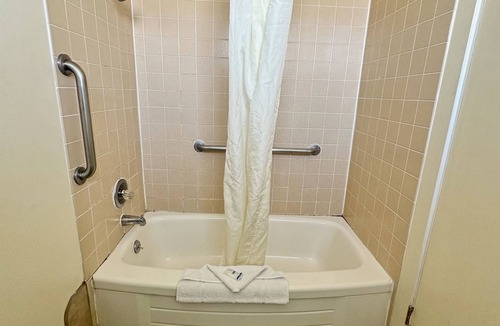 Boardman Hotel | Rodeway Inn Boardman - Hermiston