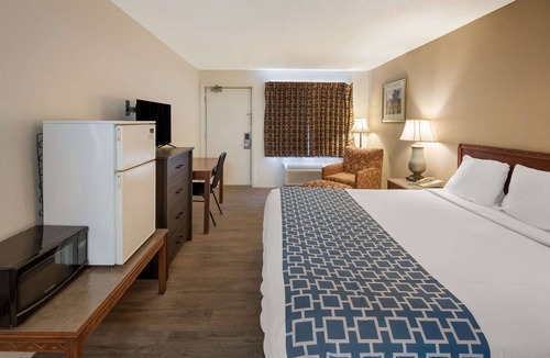Brazil Hotel | Rodeway Inn Brazil