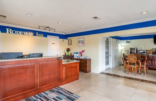 Bushnell Hotel | Rodeway Inn Bushnell