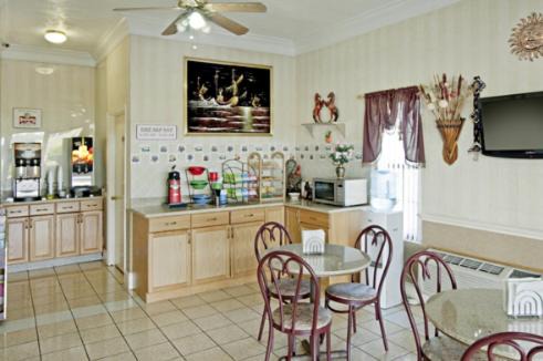 Canton Hotel | Rodeway Inn Canton I-55