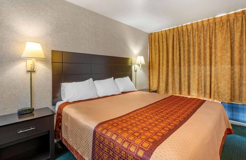 Clearwater Hotel | Rodeway Inn Clearwater - Largo
