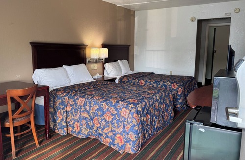 Dunmore Hotel | Rodeway Inn Dunmore