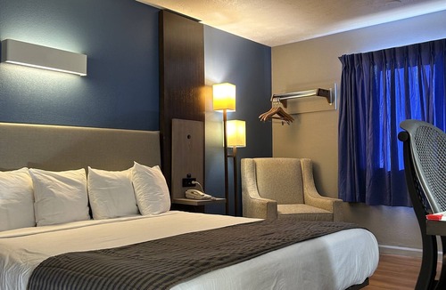 Emporia Hotel | Rodeway Inn Emporia