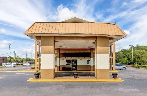 Tampa Hotel | Rodeway Inn Fairgrounds-Casino