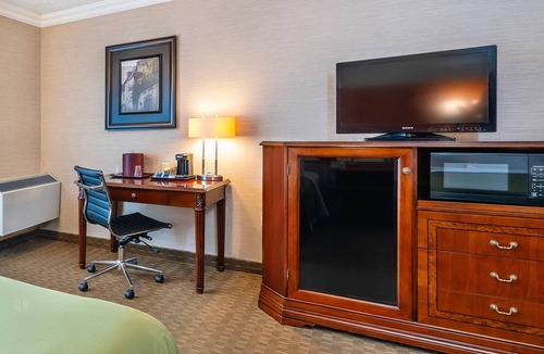 Stratford Hotel | Rodeway Inn Festival