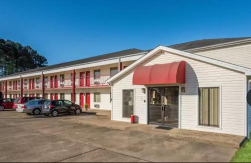 Gurdon Hotel | Rodeway Inn Gurdon I-30