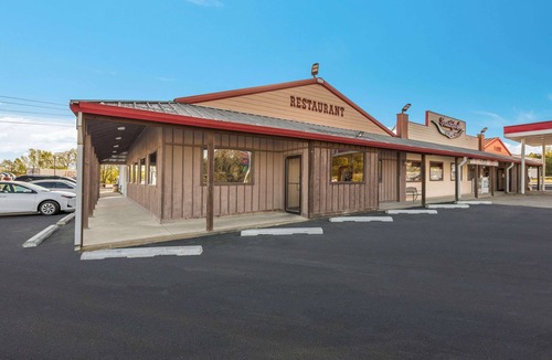 Gurdon Hotel | Rodeway Inn Gurdon I-30