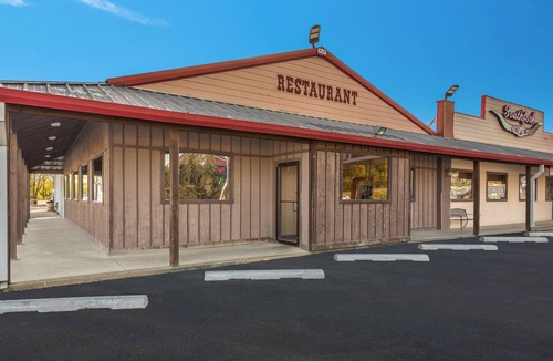 Gurdon Hotel | Rodeway Inn Gurdon I-30