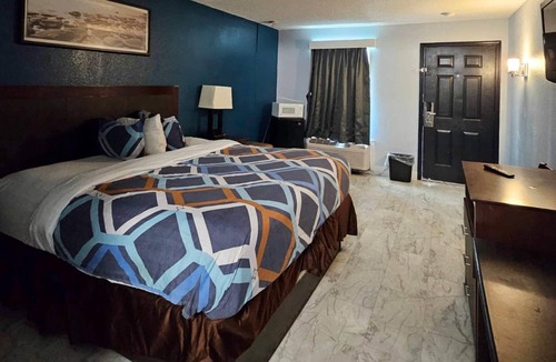 Hattiesburg Hotel | Rodeway Inn Hattiesburg North