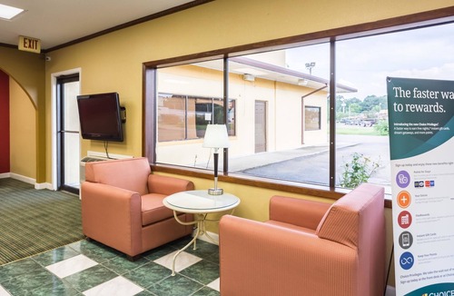 Hazlehurst Hotel | Rodeway Inn Hazlehurst