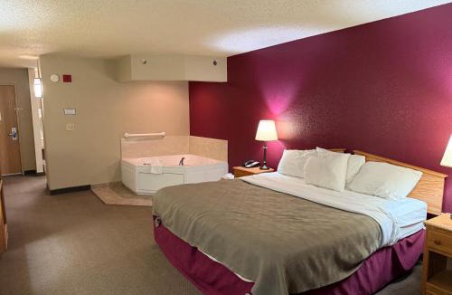 Hesston Hotel | Rodeway Inn Hesston