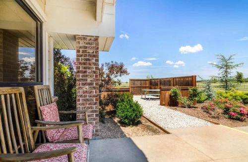 Hesston Hotel | Rodeway Inn Hesston