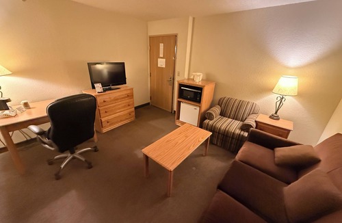 Hesston Hotel | Rodeway Inn Hesston