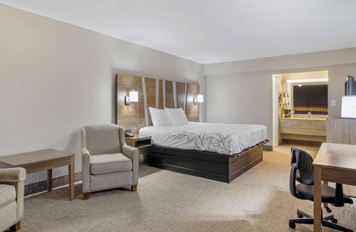 Homosassa Springs Hotel | Rodeway Inn Homosassa