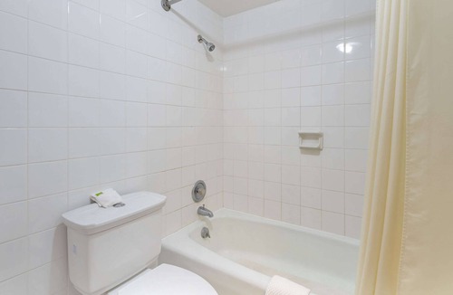 Homosassa Springs Hotel | Rodeway Inn Homosassa