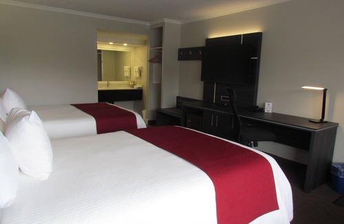 Huntsville Hotel | Rodeway Inn King William