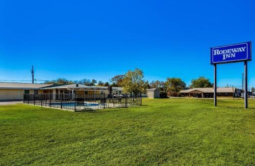 Kingsland Hotel | Rodeway Inn Kingsland - Lake LBJ
