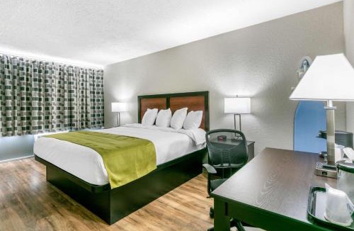 Kingston Springs Hotel | Rodeway Inn Kingston Springs