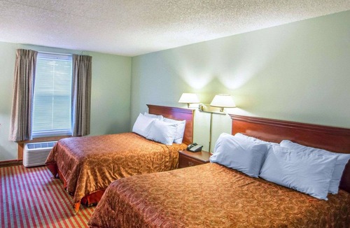 Lakeville Hotel | Rodeway Inn Lakeville - Finger Lakes Area