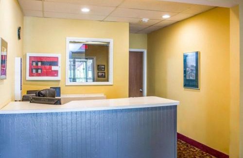 Lakeville Hotel | Rodeway Inn Lakeville - Finger Lakes Area