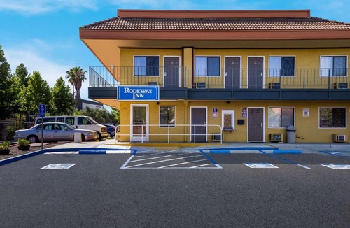 Livermore Hotel | Rodeway Inn Livermore