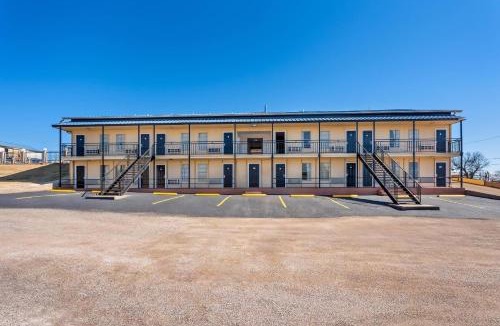 Llano Hotel | Rodeway Inn Llano