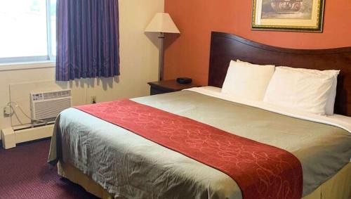 Manchester Hotel | Rodeway Inn Manchester I-90