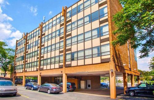 Secaucus Hotel | Rodeway Inn Meadowlands