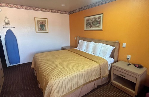 Memphis Hotel | Rodeway Inn Memphis