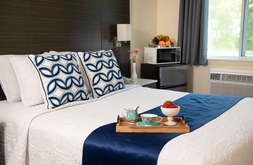 Middletown Hotel | Rodeway Inn Middletown - Newport