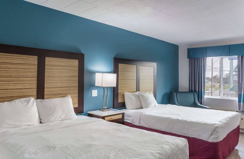 Milford Hotel | Rodeway Inn Milford