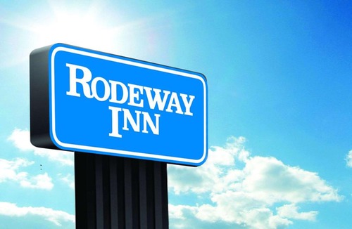 Pittsfield Hotel | Rodeway Inn Pittsfield