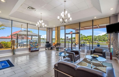 Gulf Highlands Hotel | Rodeway Inn Port Richey North